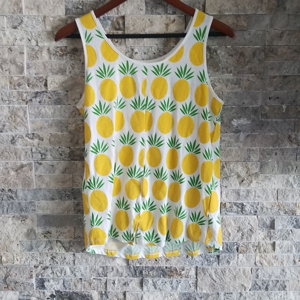 Disney Store Minnie Mouse Tank Top Graphic Tee - Picture 5 of 5